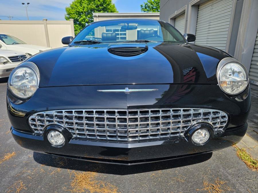 Used 2002 Ford Thunderbird RWD image 2