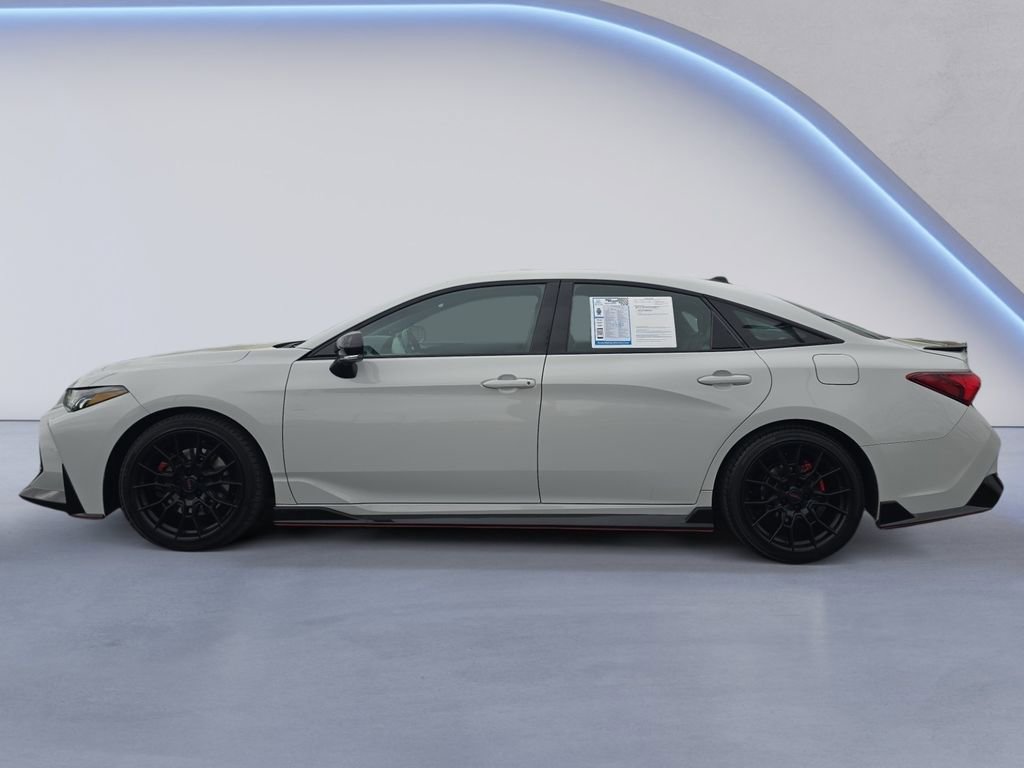 Used 2021 Toyota Avalon TRD video 2