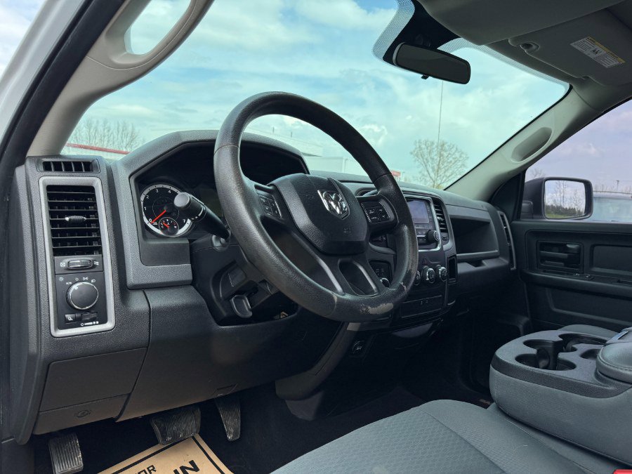 Used 2017 RAM 1500 ST w/ SXT Appearance Group AWD/4WD image 14