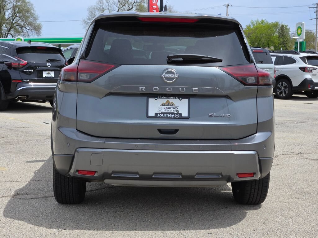 Used 2026 Nissan Rogue SL AWD/4WD image 13