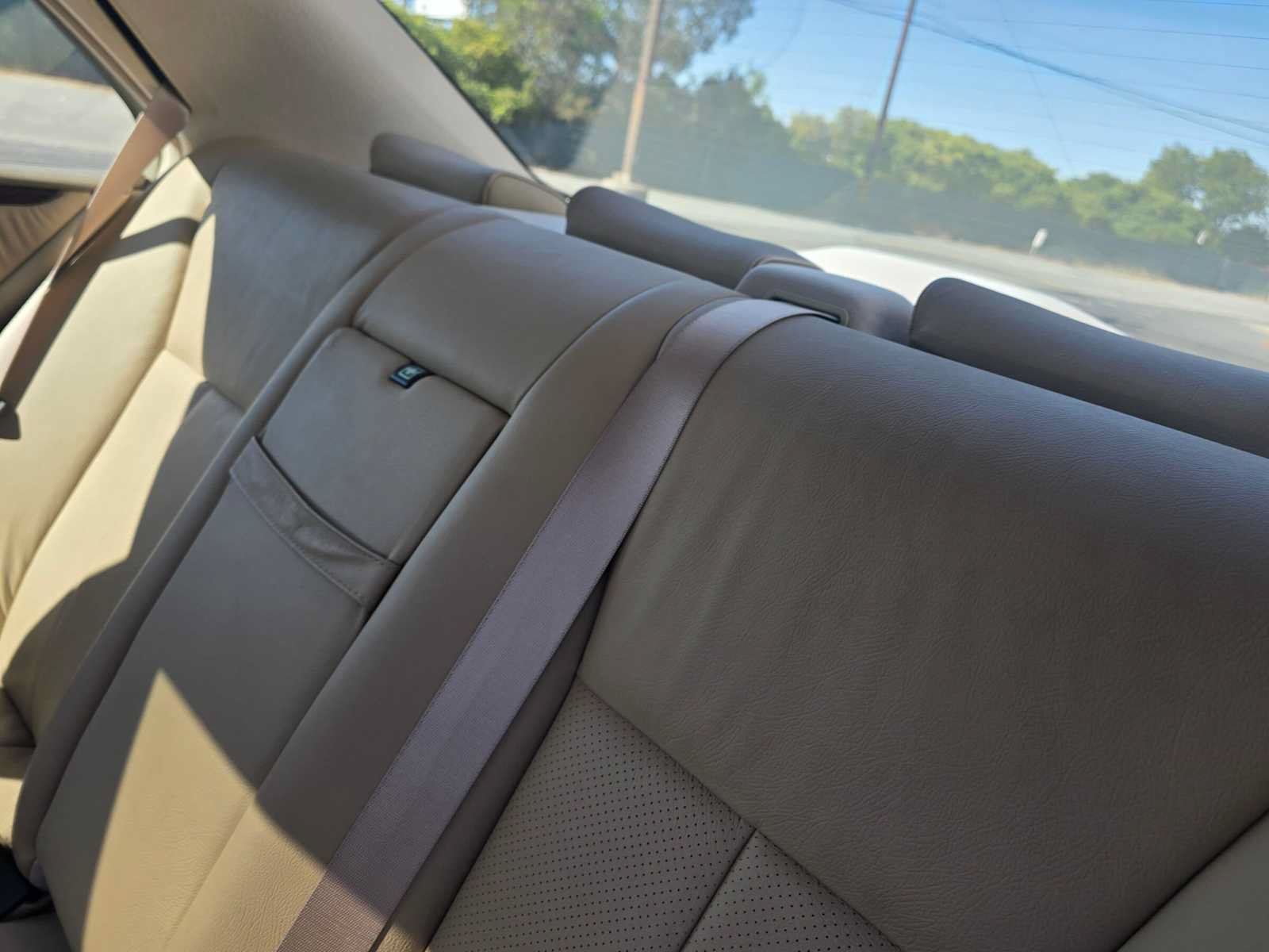 Used 1999 Mercedes-Benz E 320 Sedan image 17