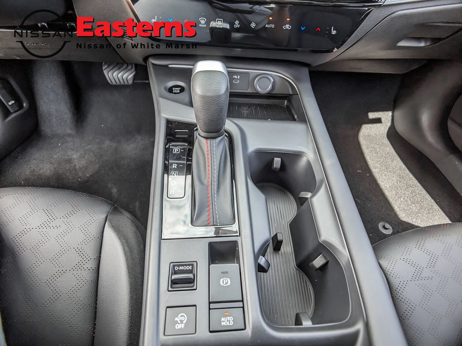 New 2026 Nissan Sentra SR w/ SR Premium Package FWD image 14