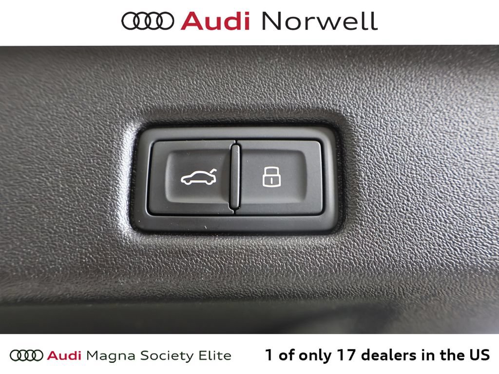 Used 2025 Audi Q5 Premium w/ Premium Plus AWD/4WD image 17