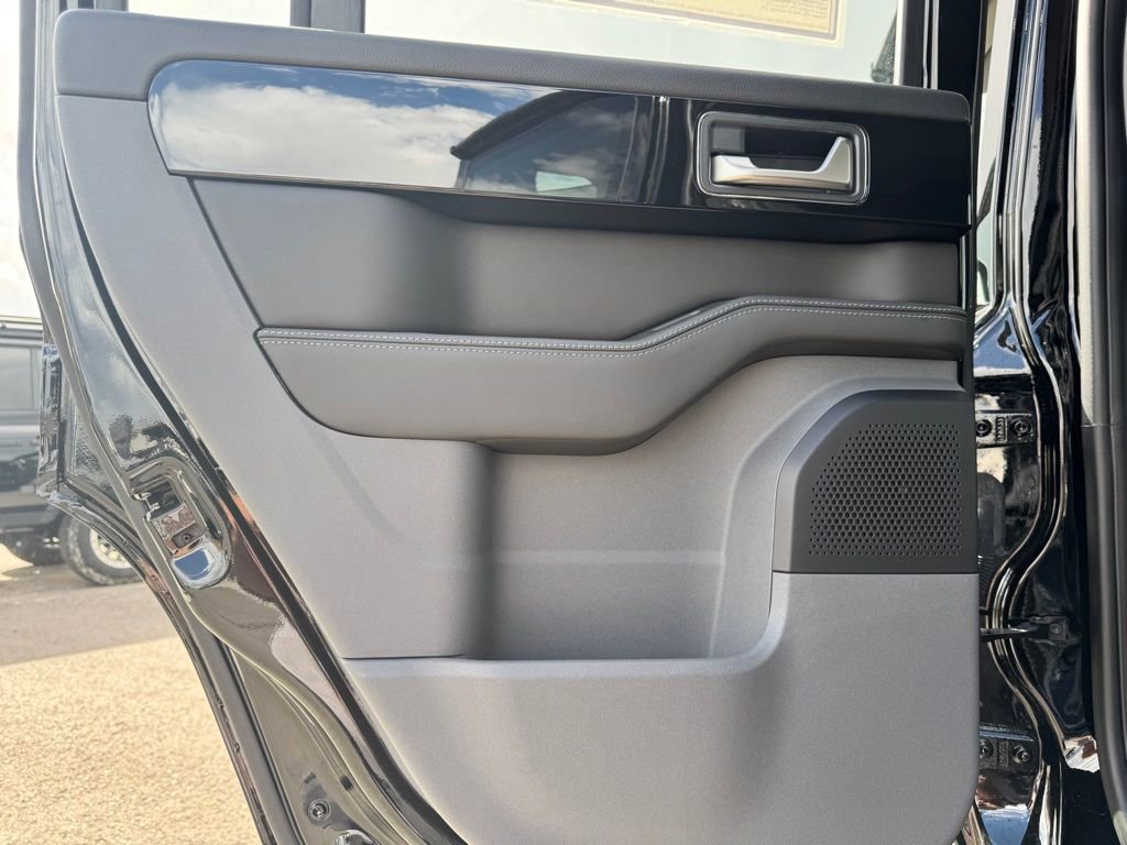 New 2025 INEOS Grenadier Fieldmaster Edition image 24