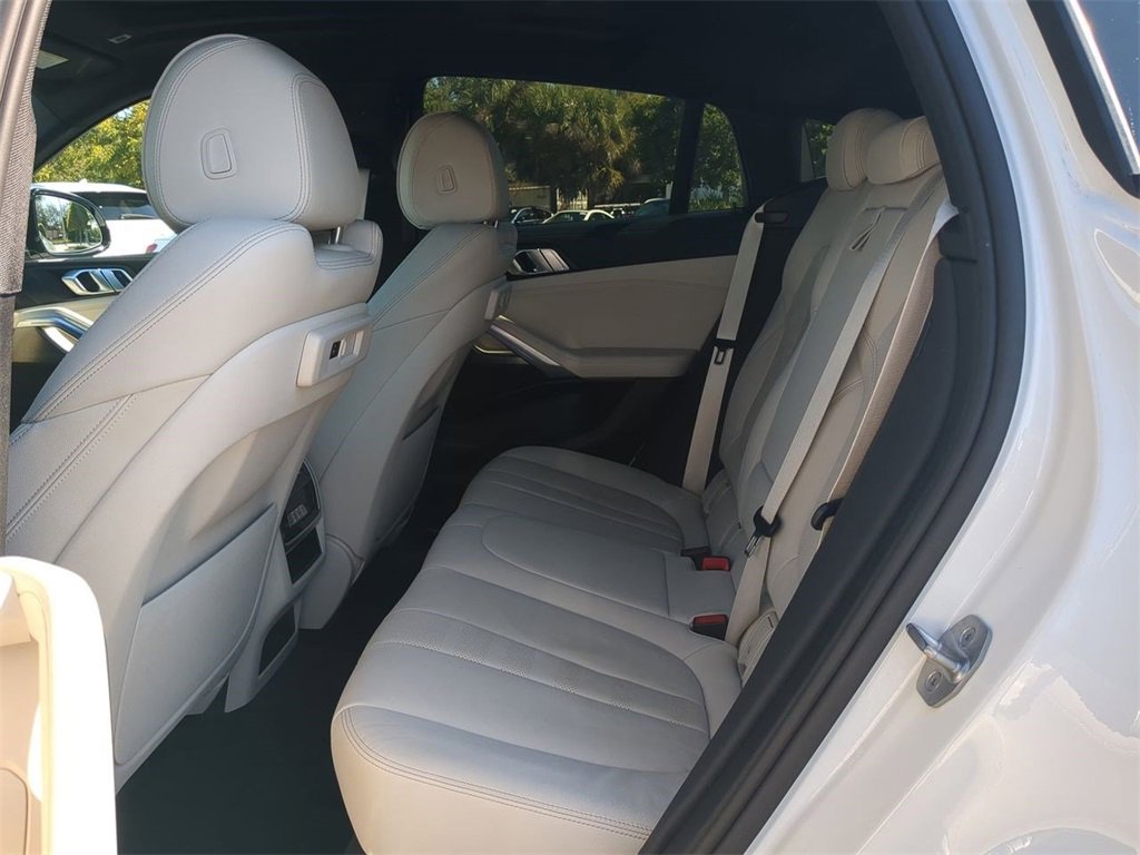 Used 2021 BMW X6 xDrive40i w/ M Sport Package image 15