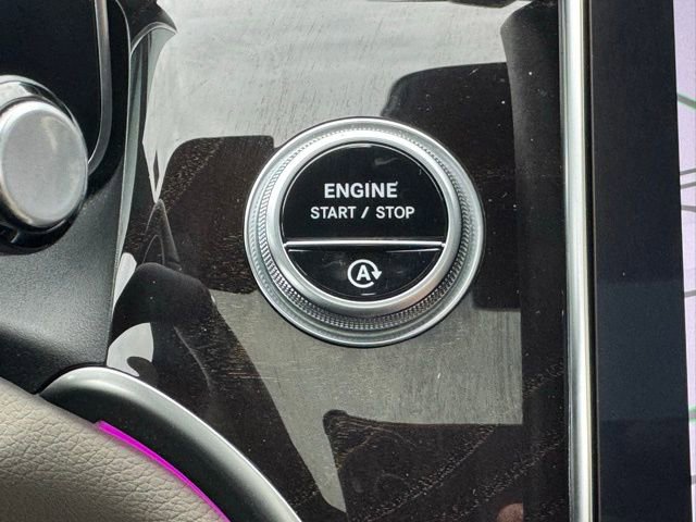 Used 2023 Mercedes-Benz GLC 300 GLC 300 image 34