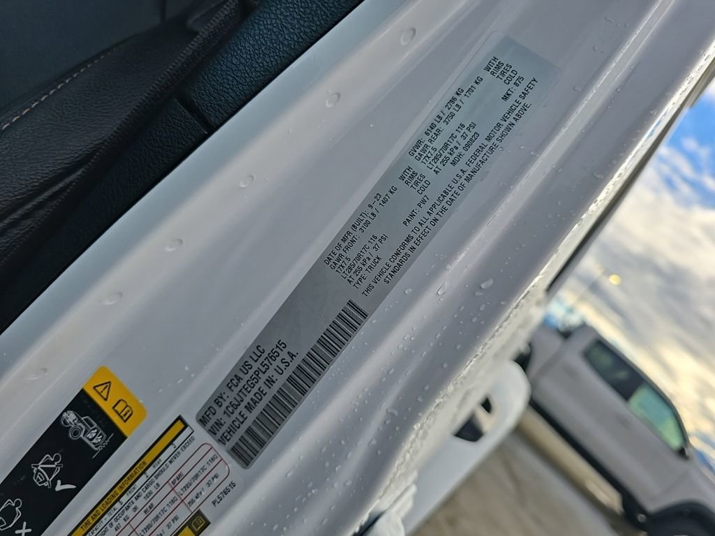 Used 2023 Jeep Gladiator Mojave w/ Trailer Tow Package image 35