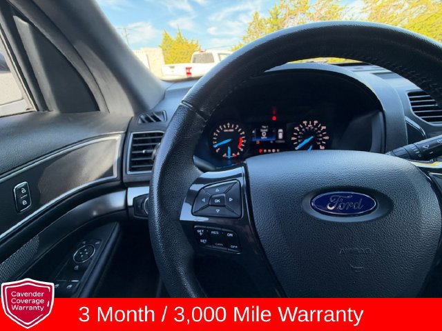 Used 2019 Ford Explorer XLT FWD image 12