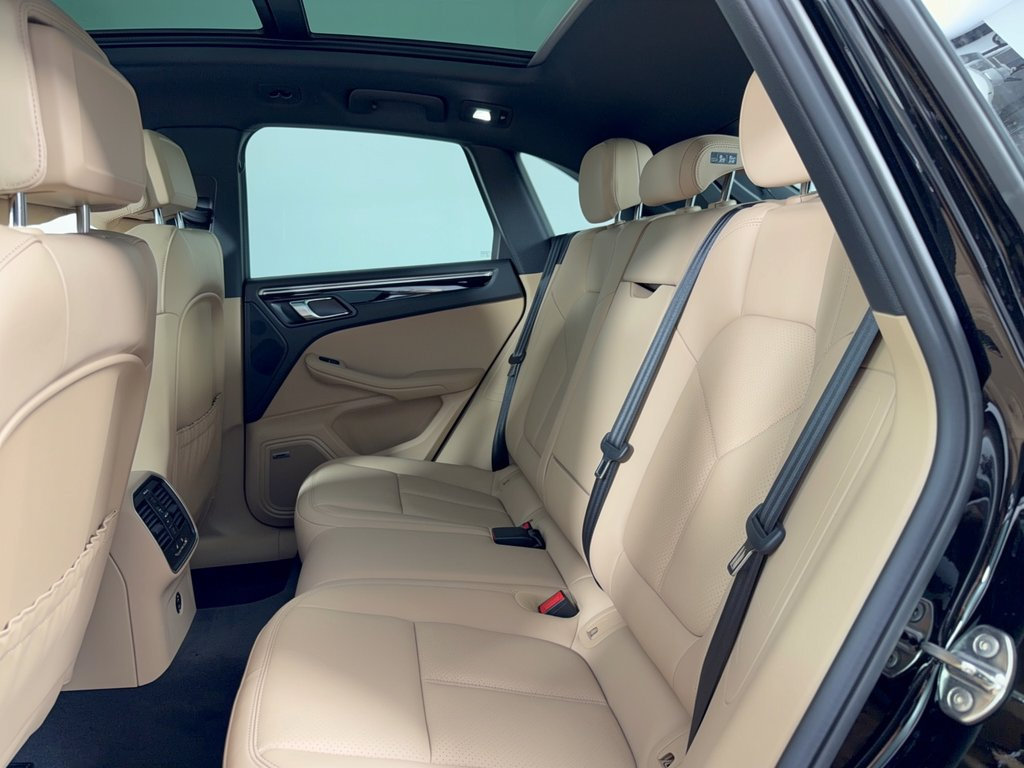 New 2026 Porsche Macan AWD/4WD image 25