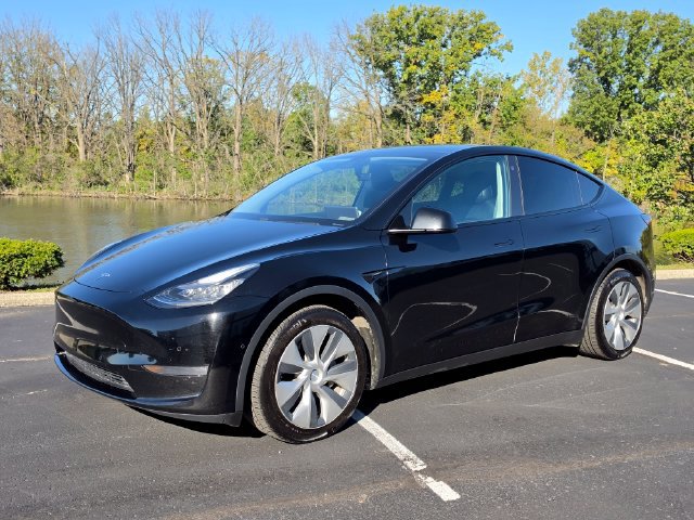 Used 2021 Tesla Model Y Long Range AWD/4WD image 13