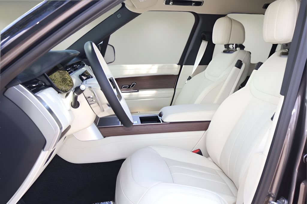 New 2026 Land Rover Range Rover SE AWD/4WD image 11