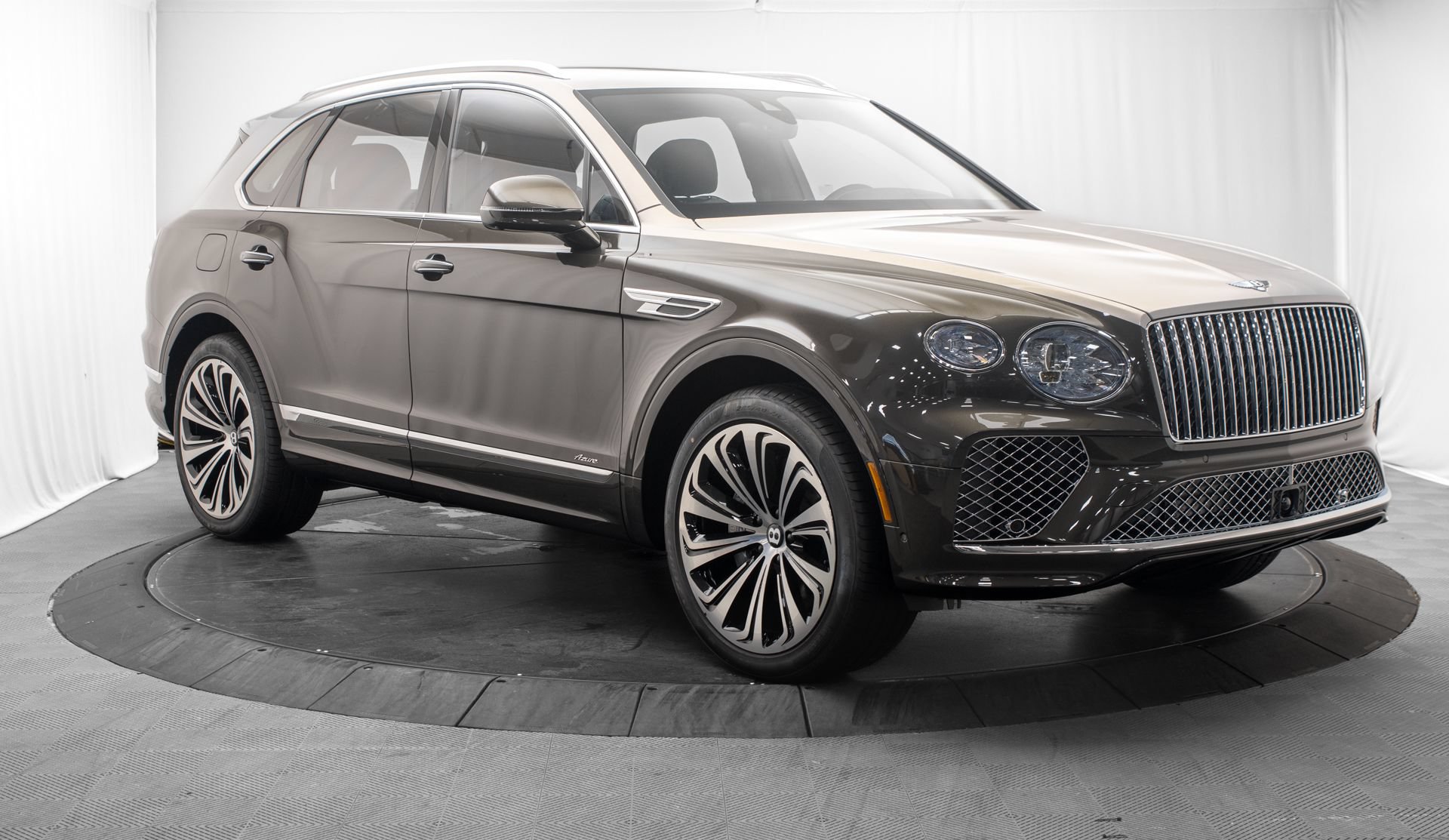 New 2026 Bentley Bentayga AWD/4WD image 9