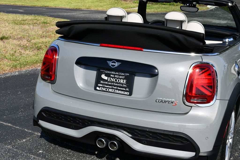 Used 2023 MINI Cooper S w/ Signature Upholstery Package FWD image 10