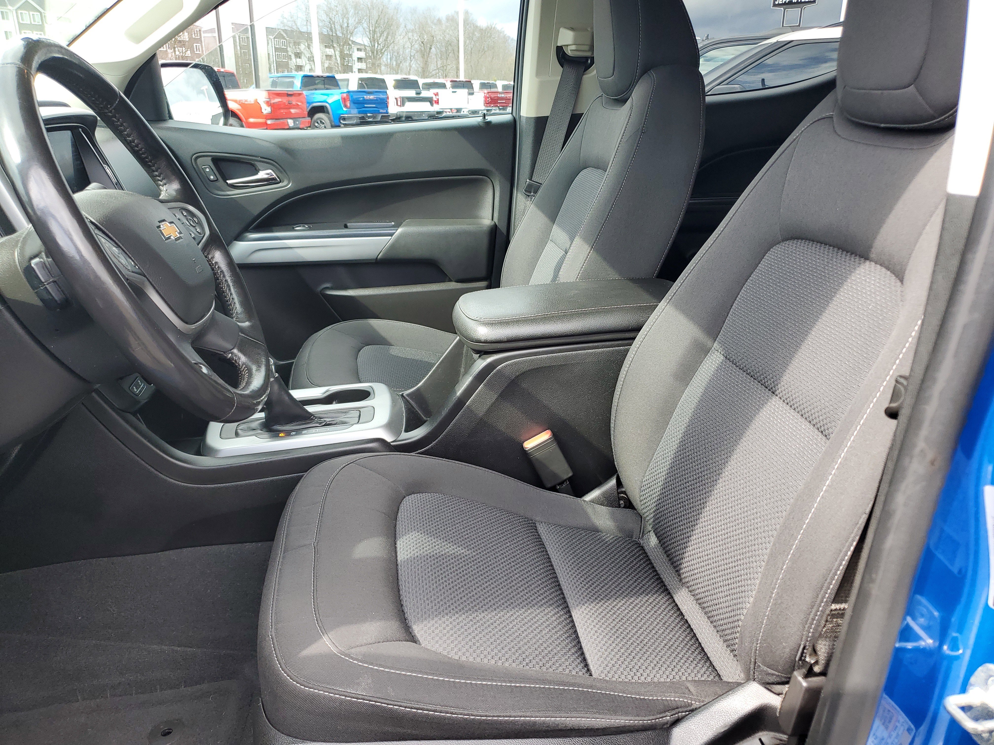 Used 2022 Chevrolet Colorado LT w/ Trail Boss Package image 27