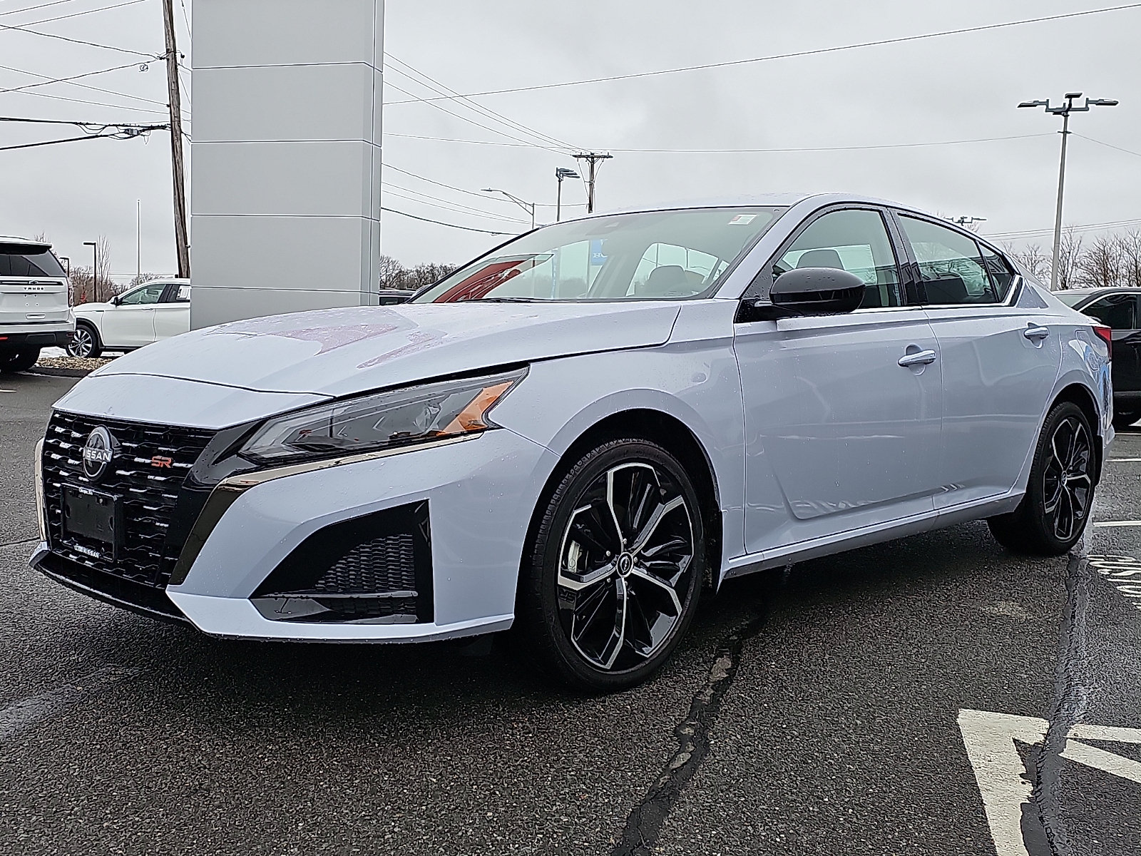 Certified 2025 Nissan Altima 2.5 SR AWD/4WD image 3