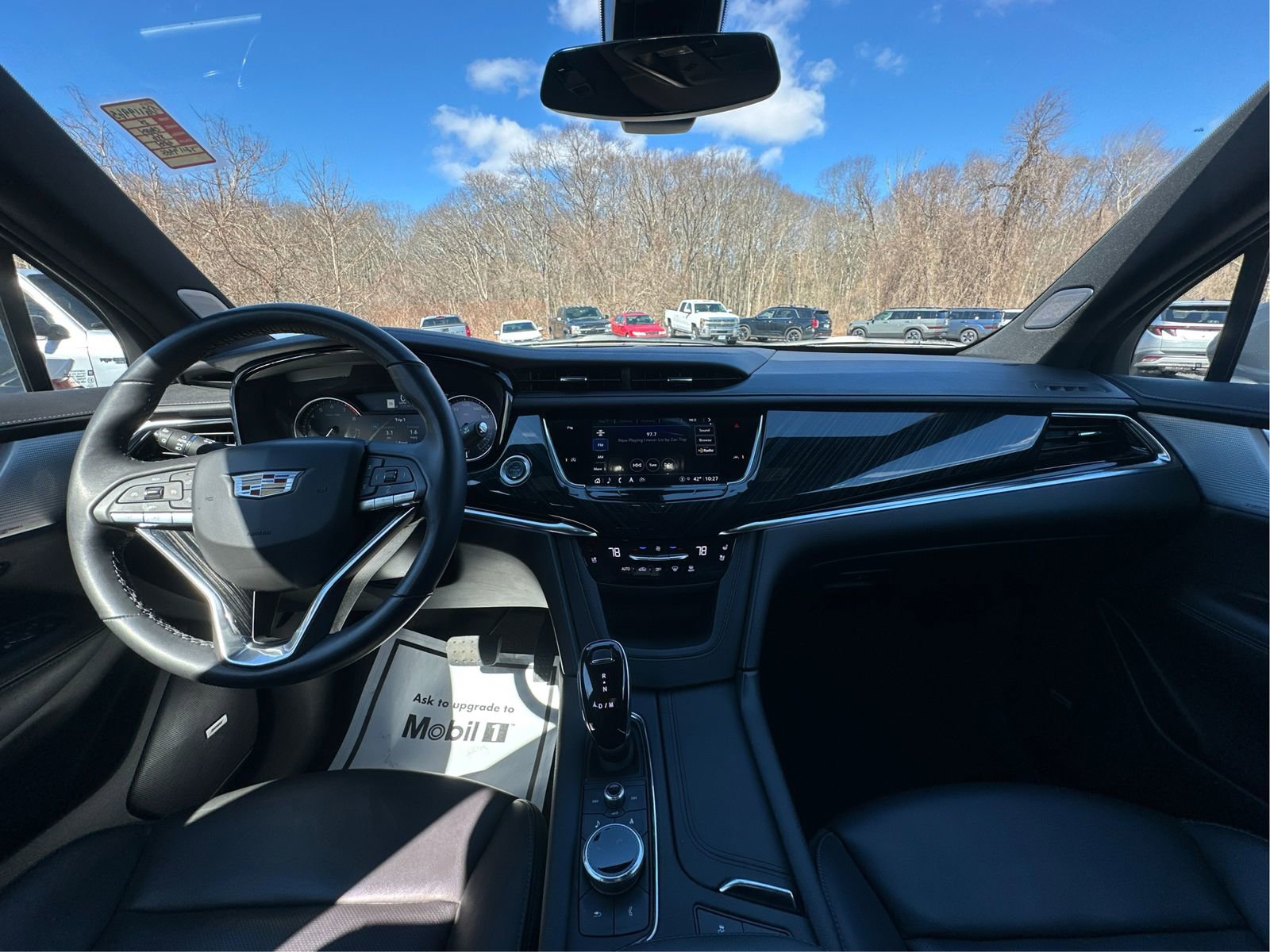 Certified 2025 Cadillac XT6 Premium Luxury image 27