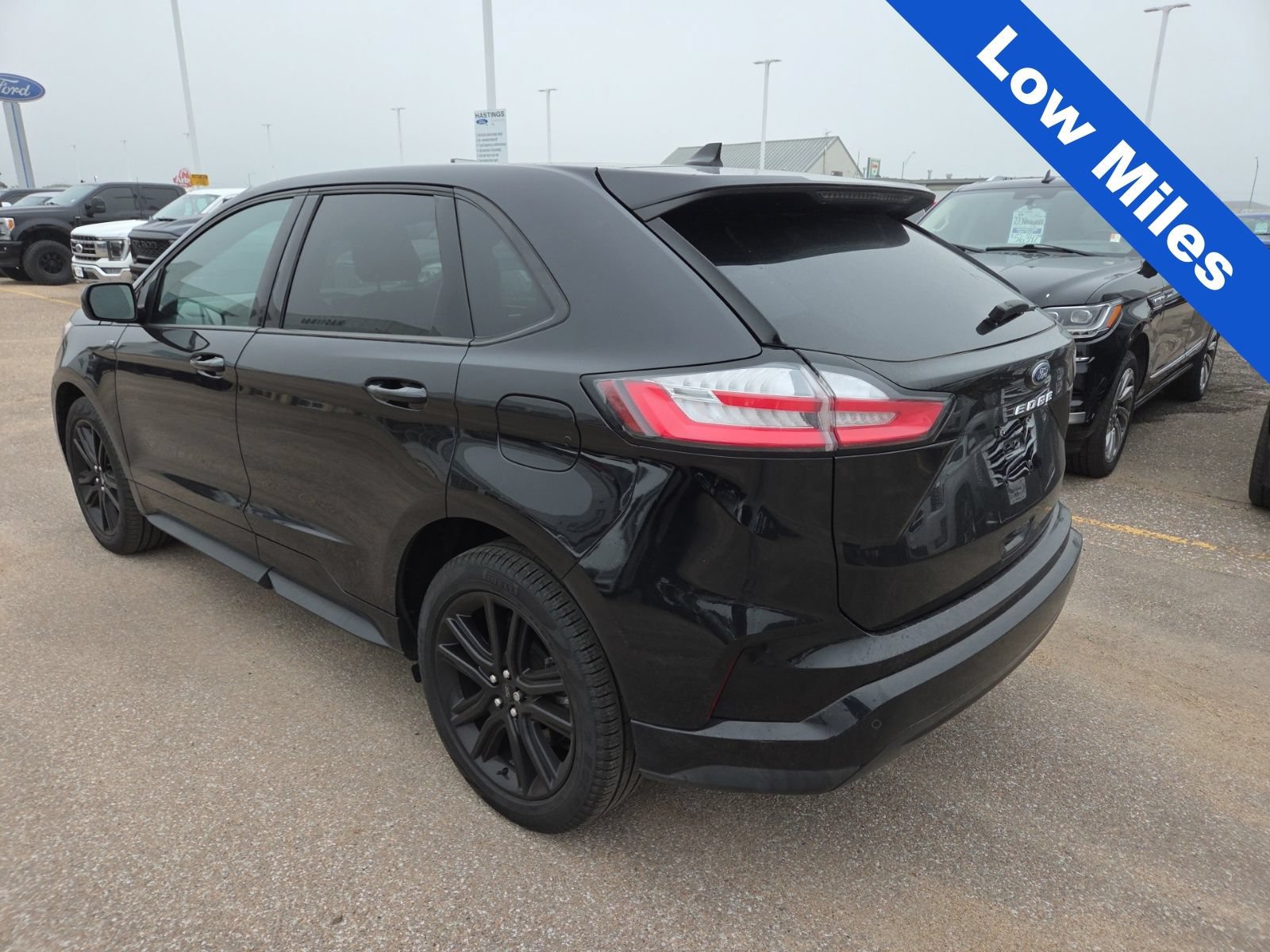 Used 2024 Ford Edge ST-Line AWD/4WD image 3