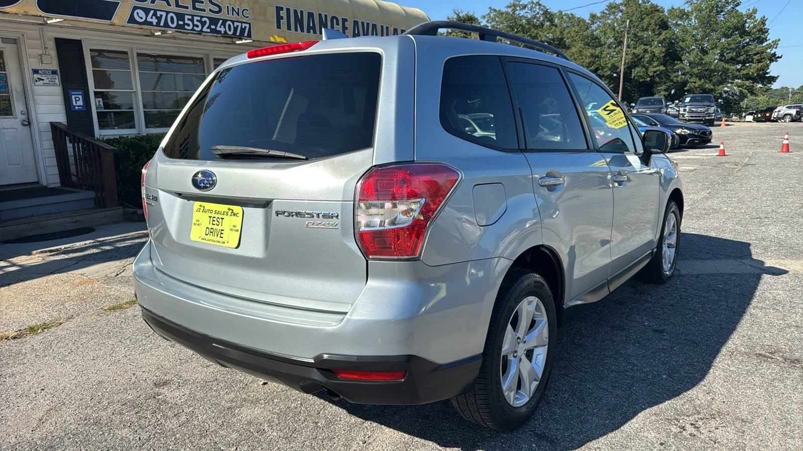 Used 2016 Subaru Forester 2.5i Premium w/ All-Weather Package AWD/4WD image 3
