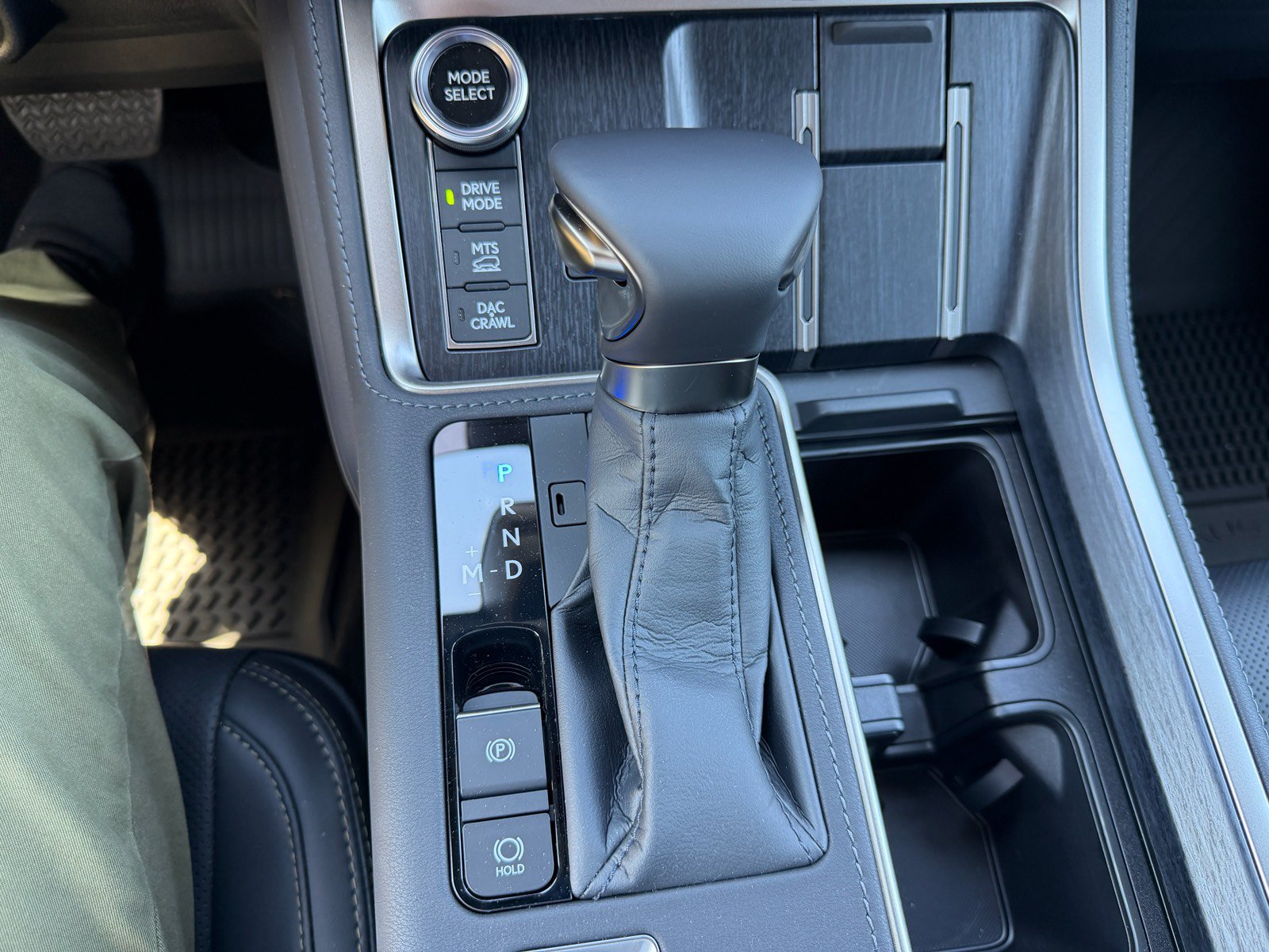 Used 2026 Lexus GX 550 AWD/4WD image 28