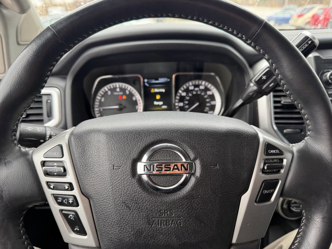 Used 2017 Nissan Titan PRO-4X w/ Pro-4x Convenience Package image 22