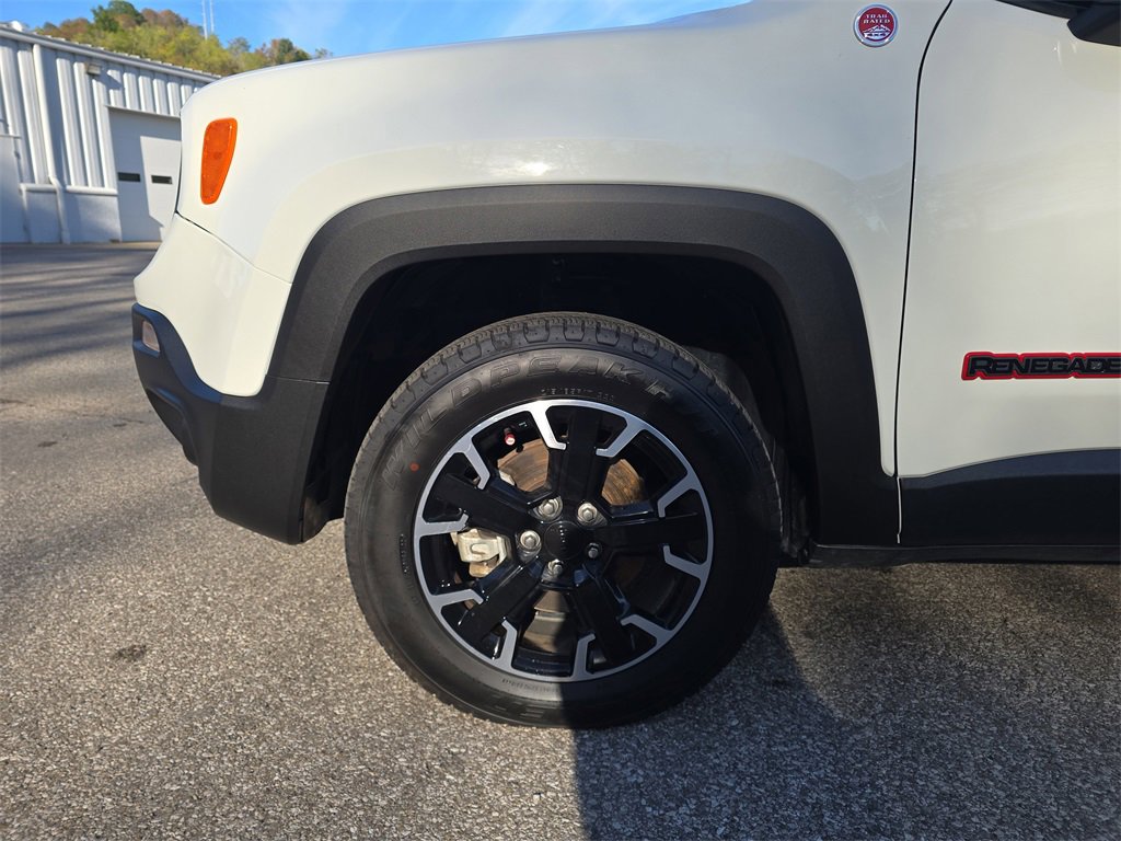 Used 2023 Jeep Renegade Trailhawk w/ Trailhawk Elite Group image 8