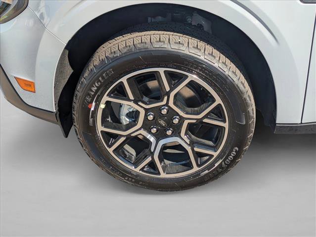 New 2025 Ford Maverick Lariat w/ 4K Tow Package image 9