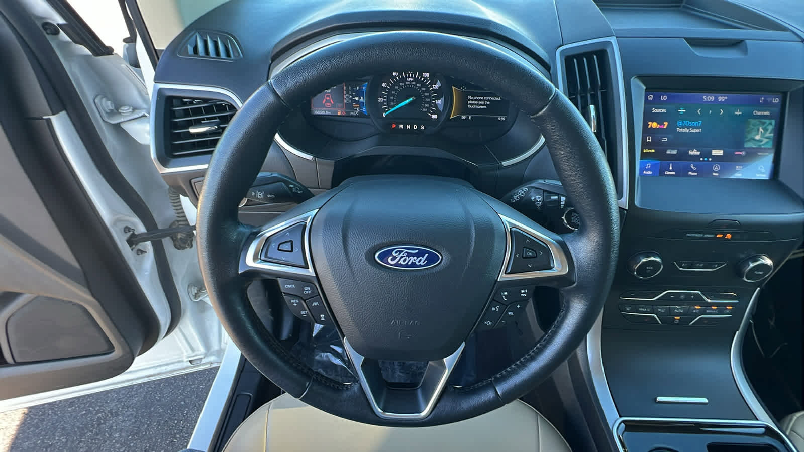 Used 2020 Ford Edge SEL w/ Convenience Package AWD/4WD image 18