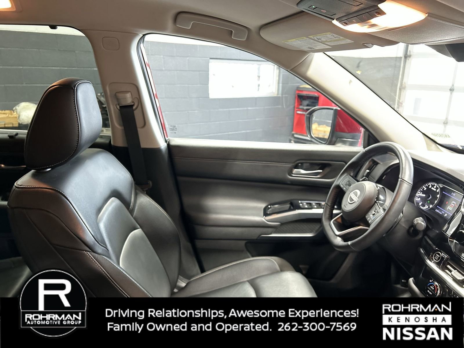 Certified 2024 Nissan Pathfinder SL AWD/4WD image 9
