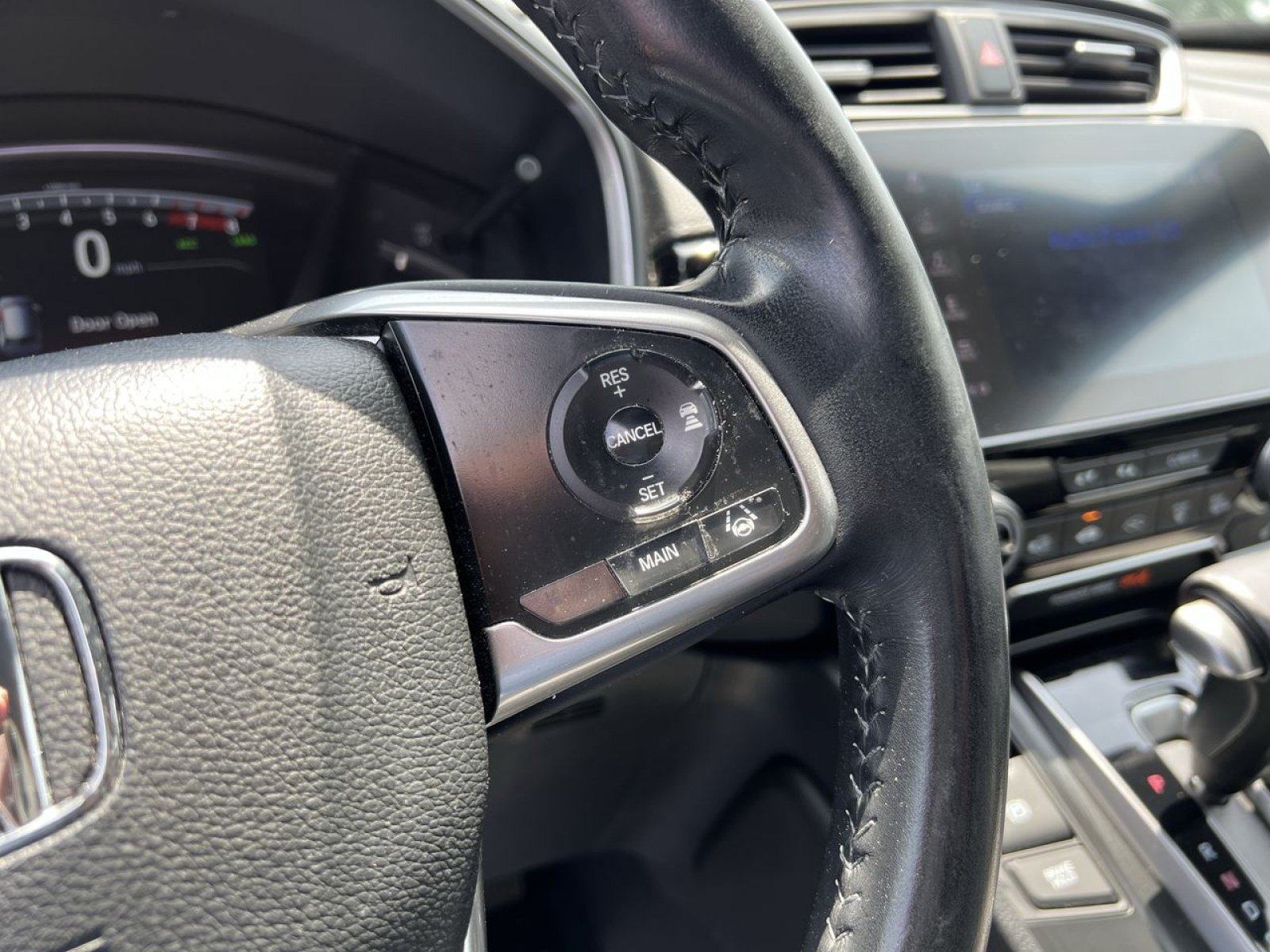 Used 2018 Honda CR-V Touring image 33