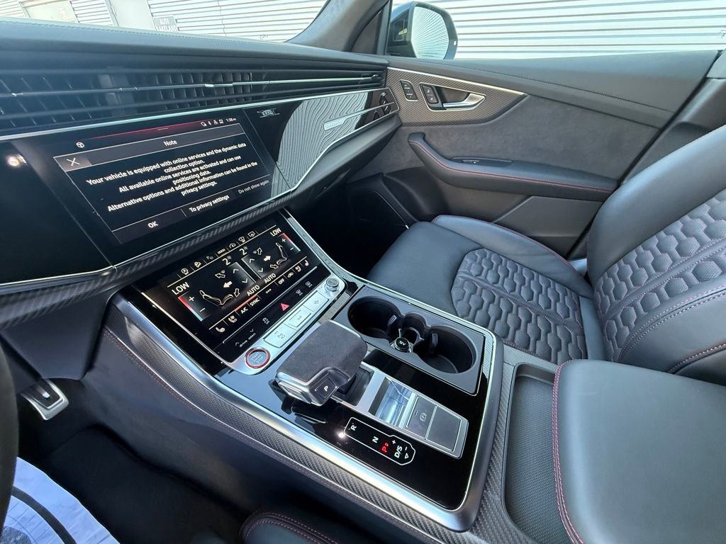 Used 2024 Audi RS Q8 w/ Black Optic Package image 29