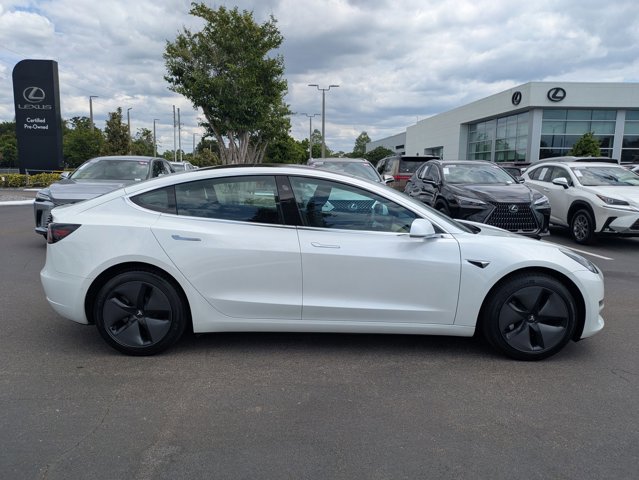 Used 2019 Tesla Model 3 Mid Range image 4