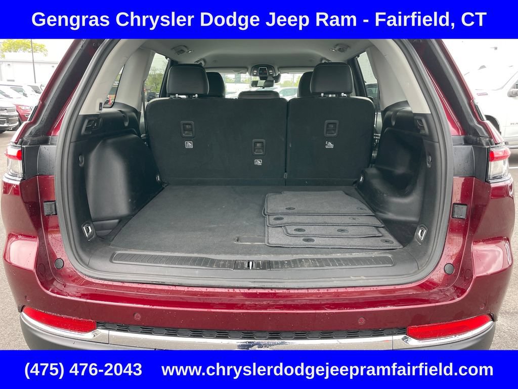 Used 2023 Jeep Grand Cherokee Limited w/ Luxury Tech Group II AWD/4WD image 26