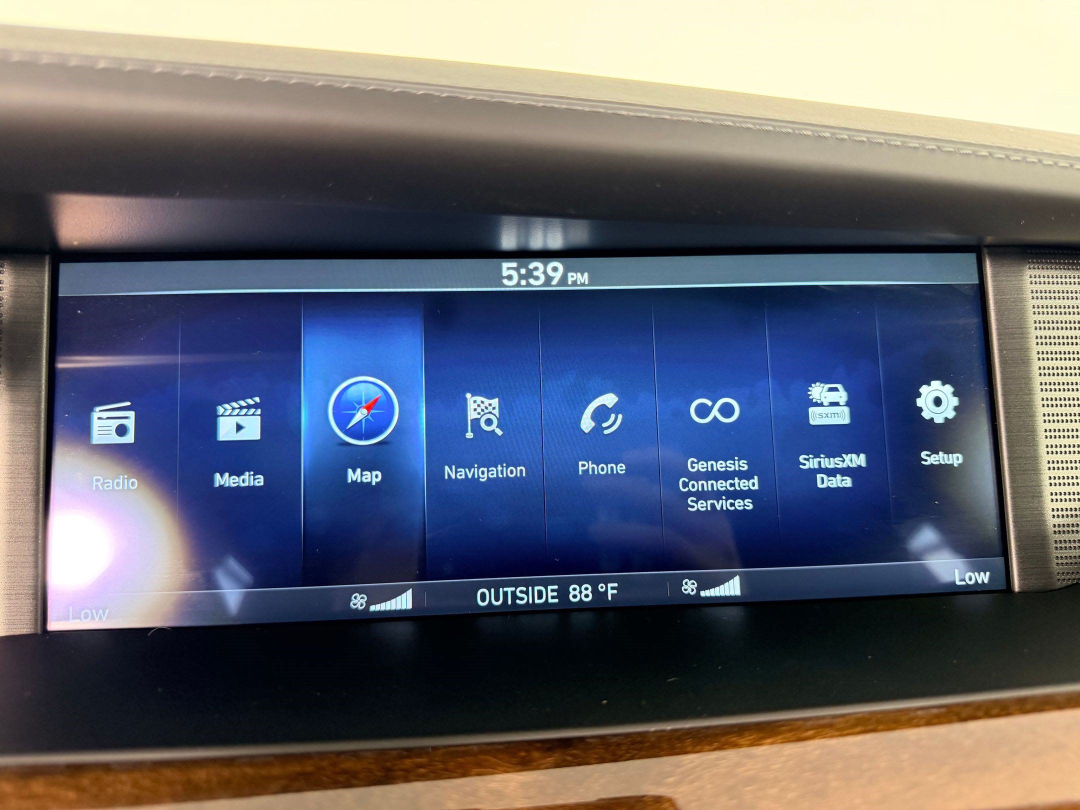 Used 2019 Genesis G90 3.3T Premium AWD/4WD image 23