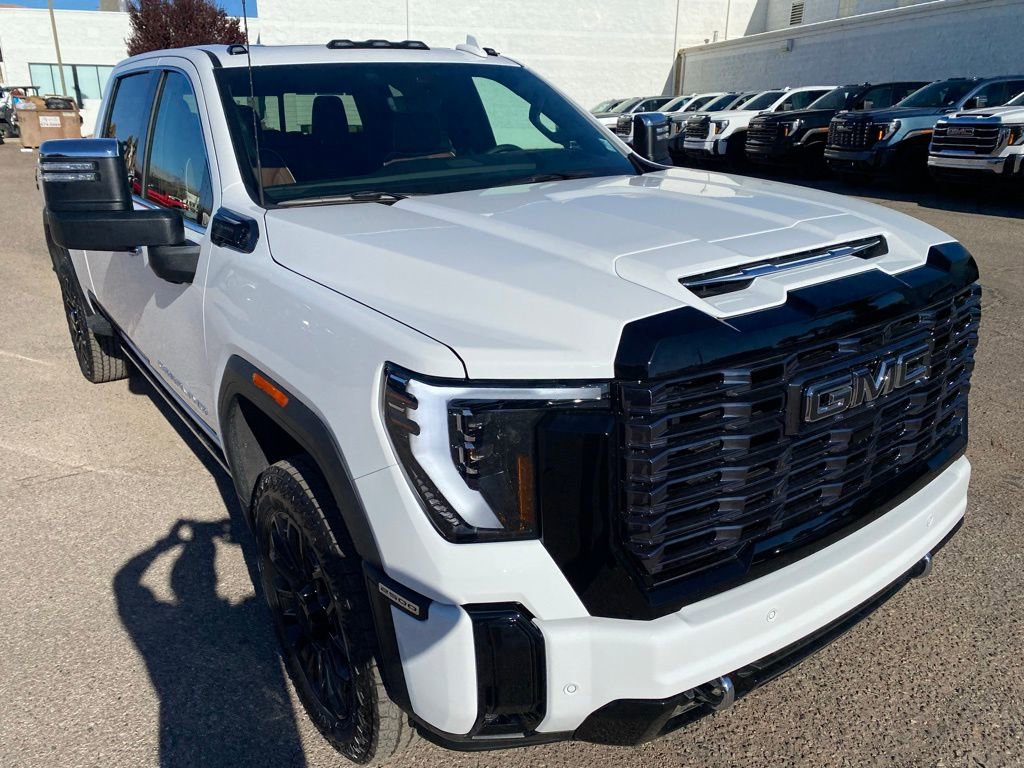 New 2025 GMC Sierra 2500 Denali Ultimate image 3