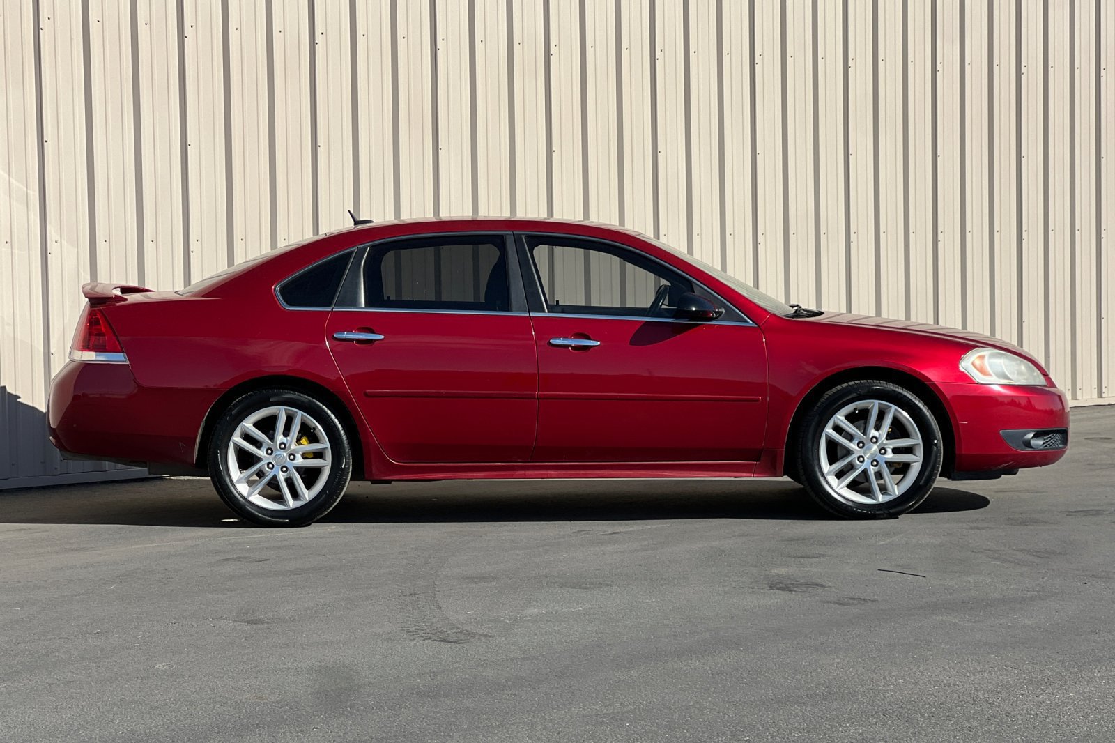 Used 2014 Chevrolet Impala LTZ FWD image 11