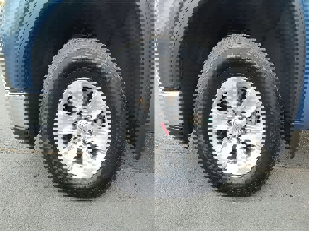 Used 2024 GMC Sierra 1500 SLE image 10