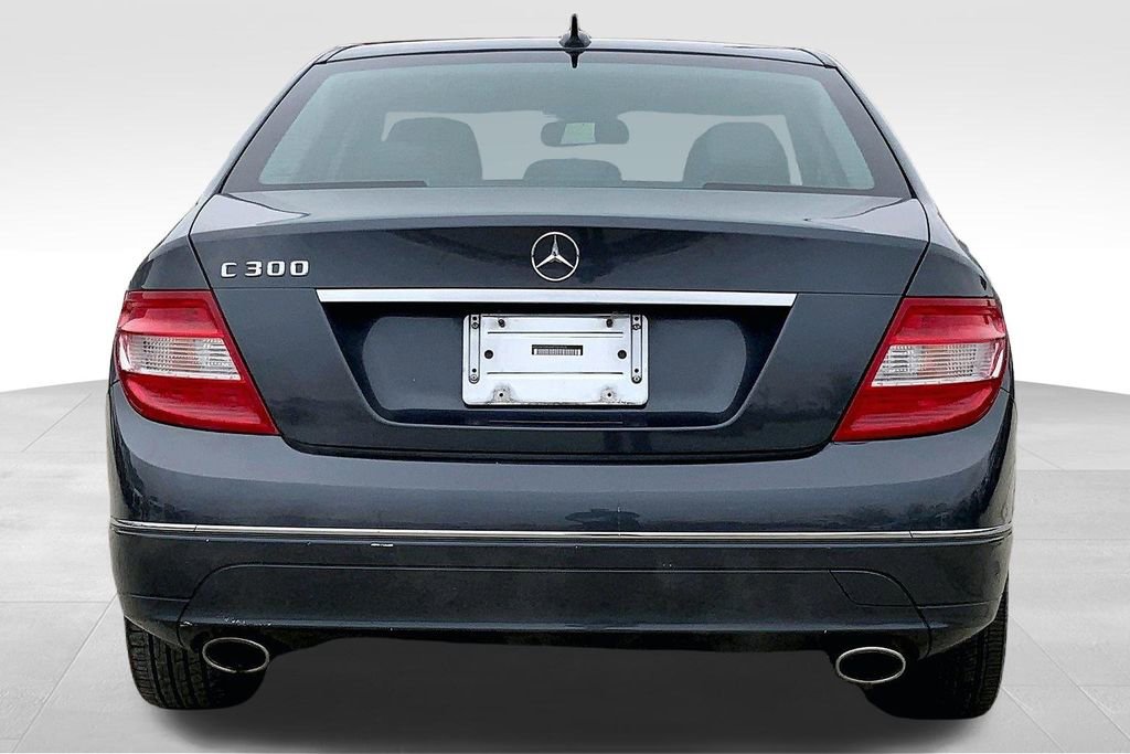 Used 2008 Mercedes-Benz C 300 Sedan image 4