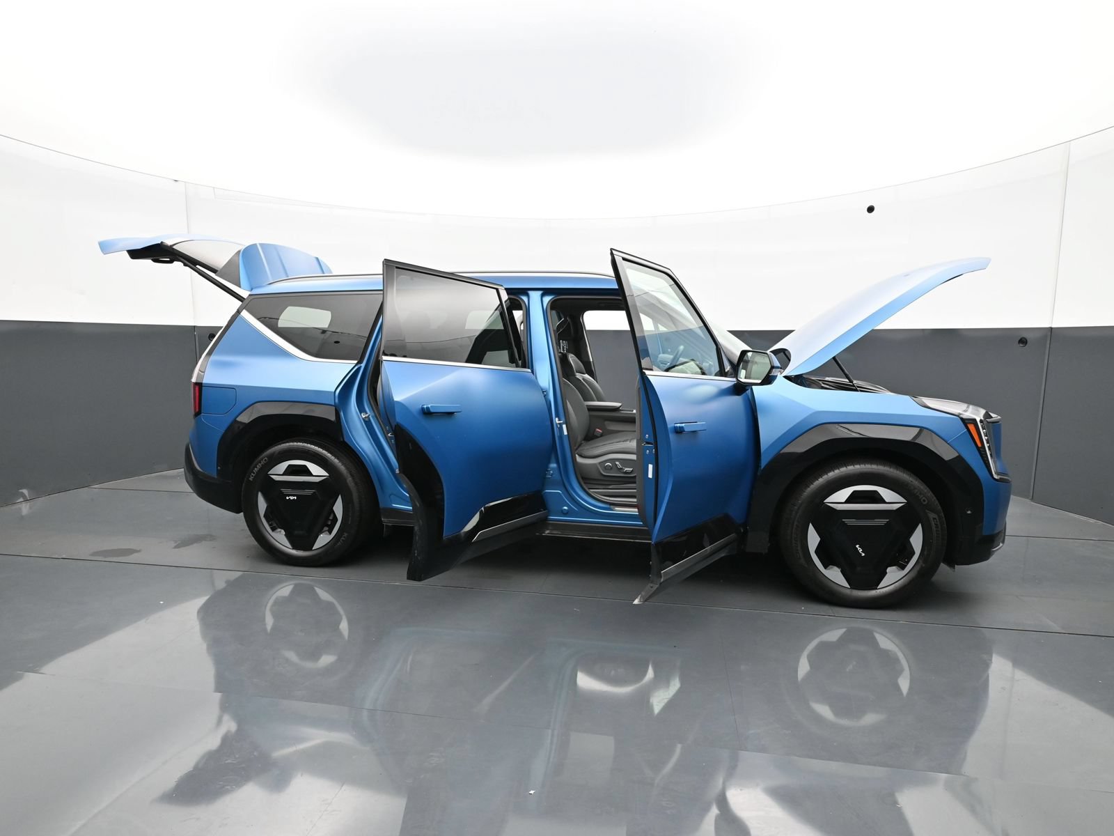 Used 2024 Kia EV9 Land w/ Towing Package AWD/4WD image 45