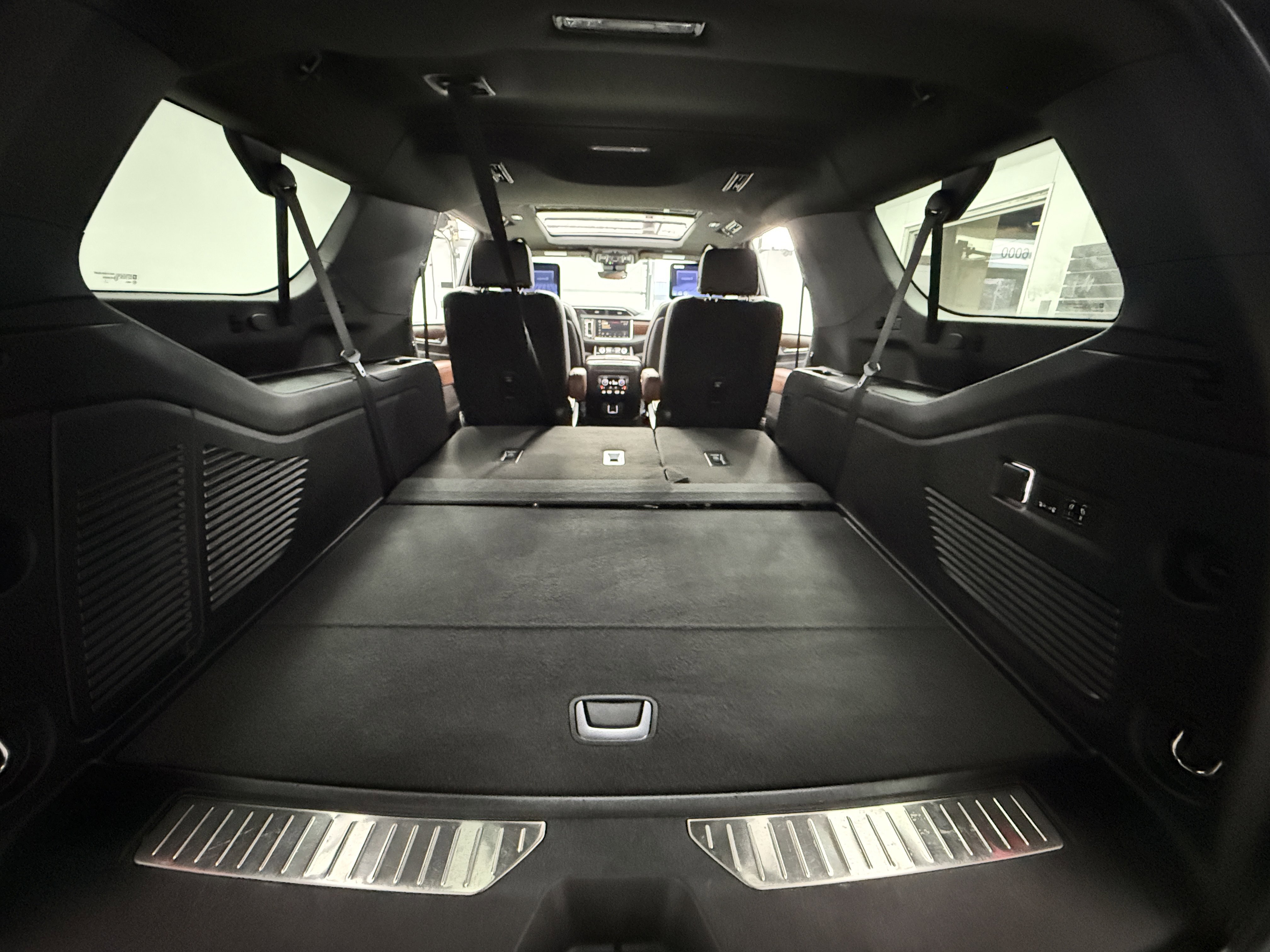 Used 2023 GMC Yukon XL Denali Ultimate image 34