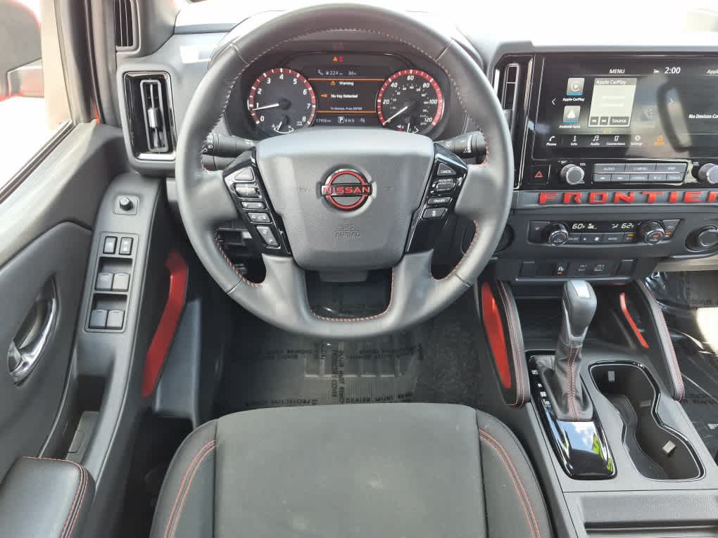 Used 2025 Nissan Frontier Pro-X w/ Tow Package RWD image 8