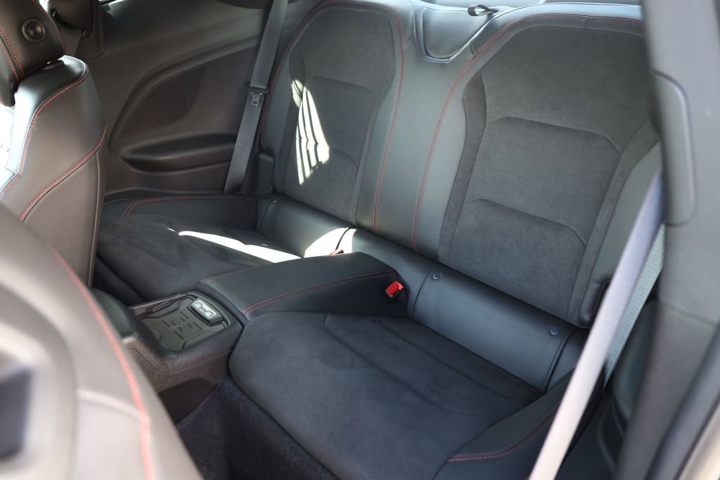 Used 2021 Chevrolet Camaro ZL1 RWD image 17