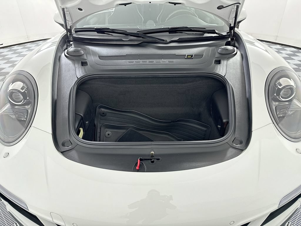 Certified 2017 Porsche 911 Carrera GTS RWD image 30
