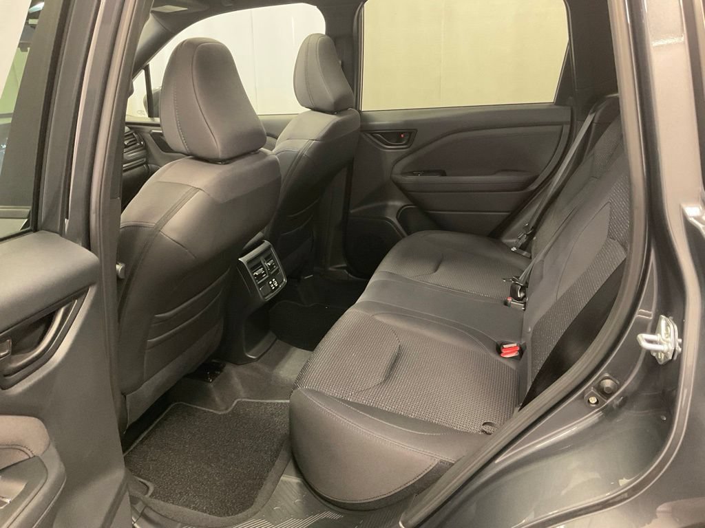 Used 2025 Subaru Forester Premium AWD/4WD image 35