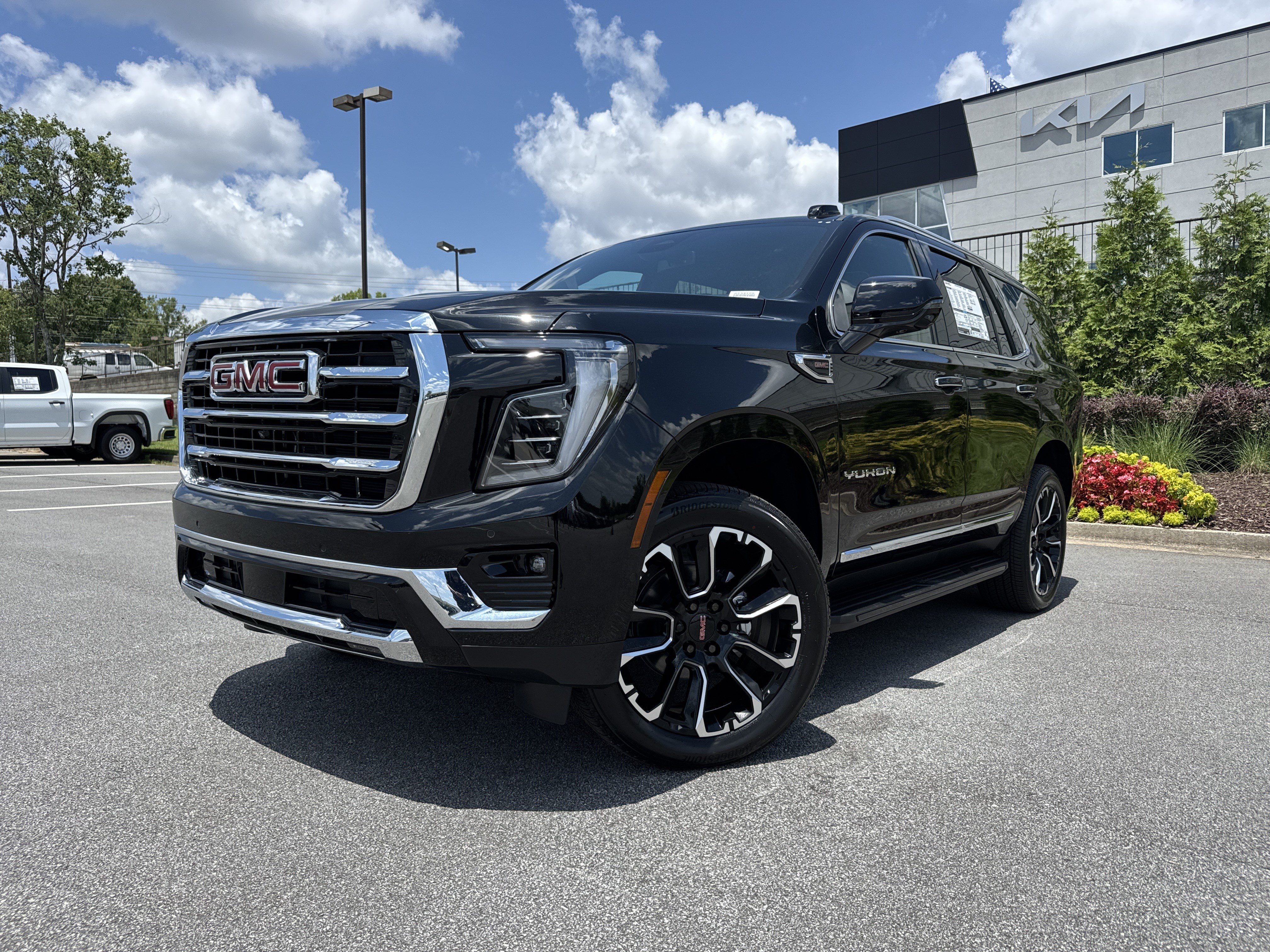 New 2026 GMC Yukon Elevation AWD/4WD image 5