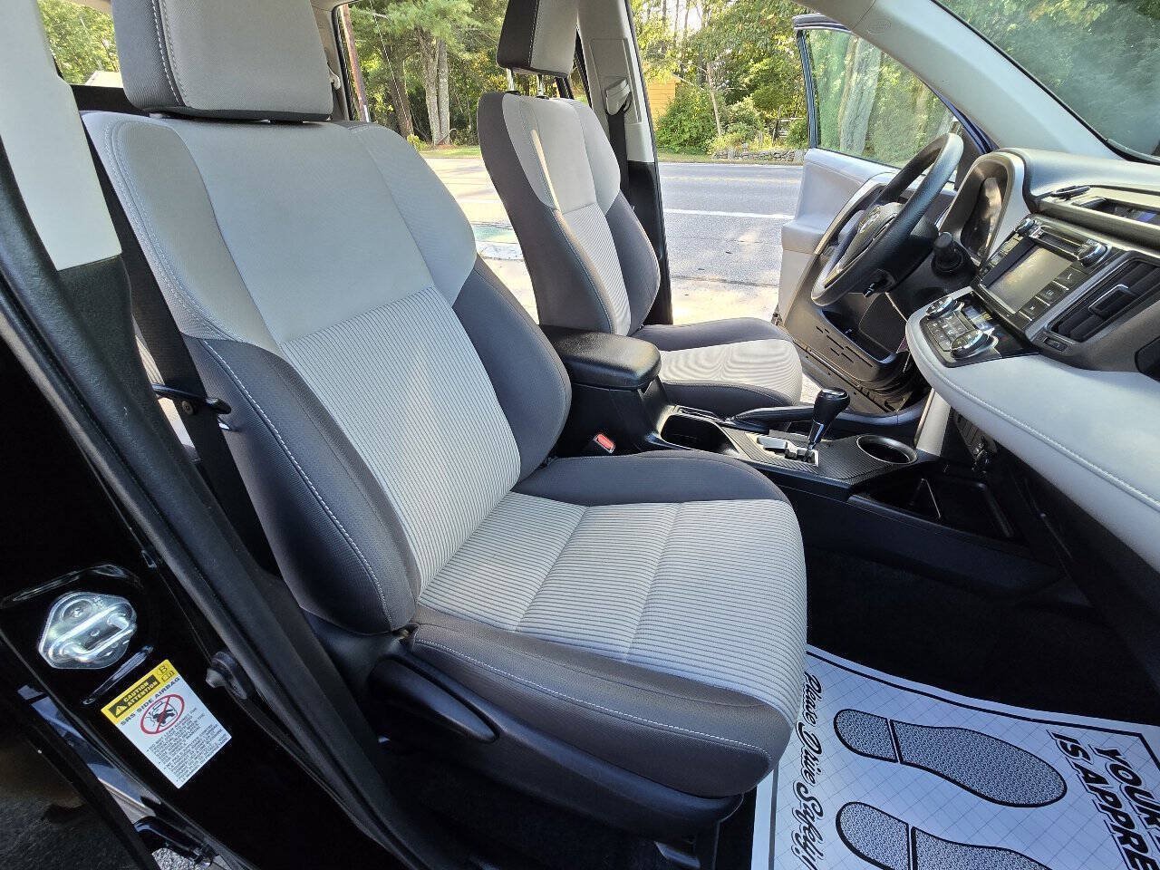 Used 2013 Toyota RAV4 XLE AWD/4WD image 21