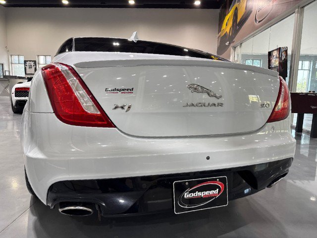 Used 2016 Jaguar XJ R-Sport RWD image 37
