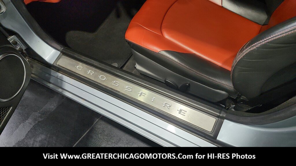 Used 2005 Chrysler Crossfire Limited RWD image 24