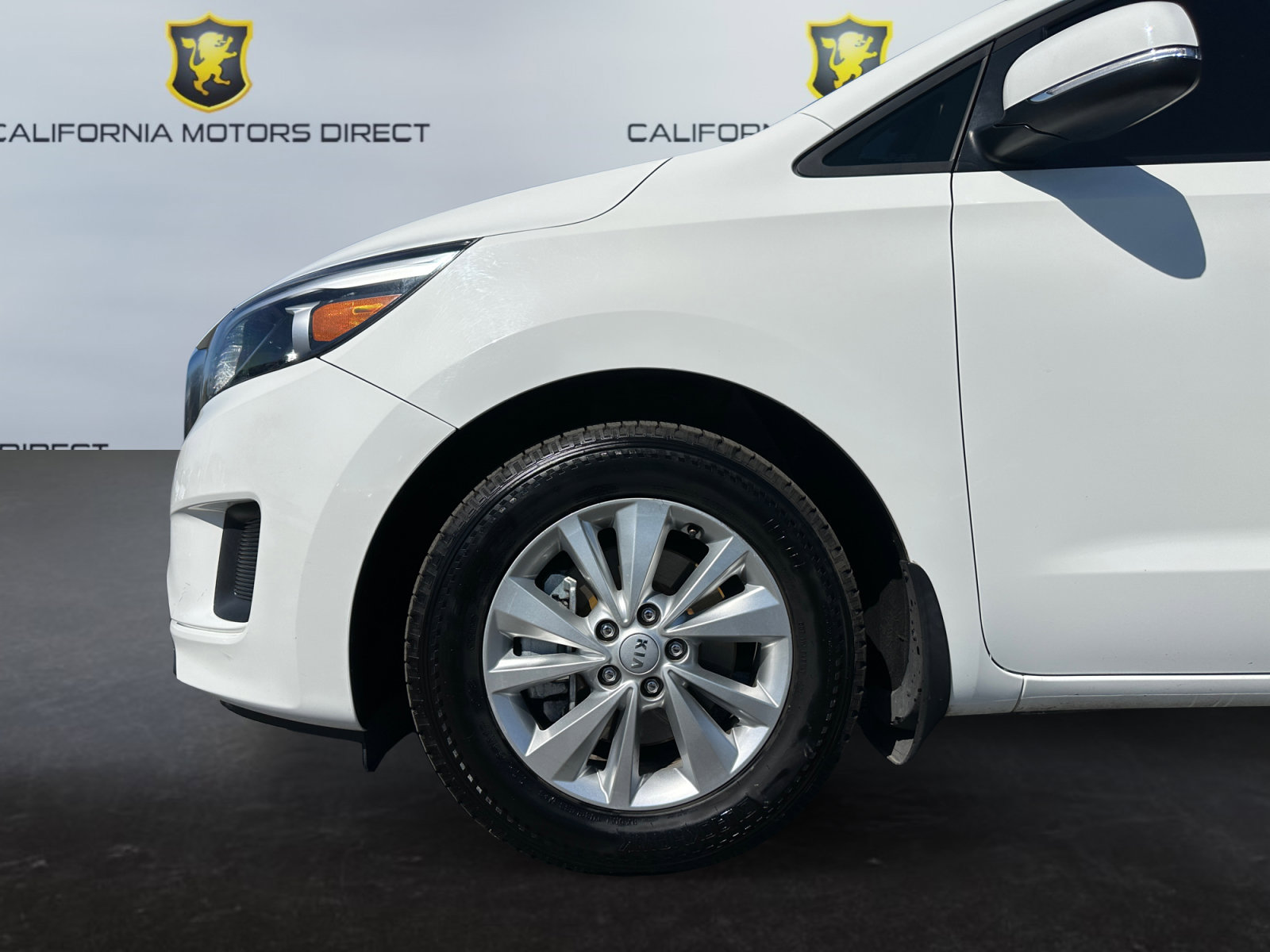 Used 2017 Kia Sedona L FWD image 14