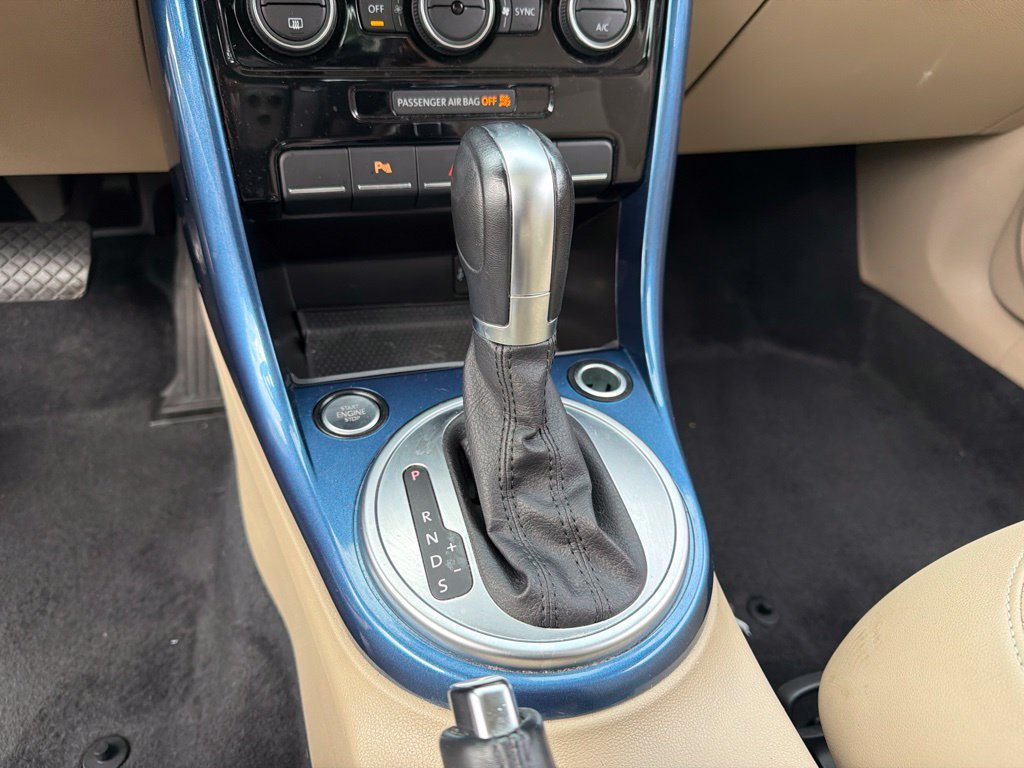 Used 2019 Volkswagen Beetle 2.0T SE w/ SE Premium Package FWD image 15