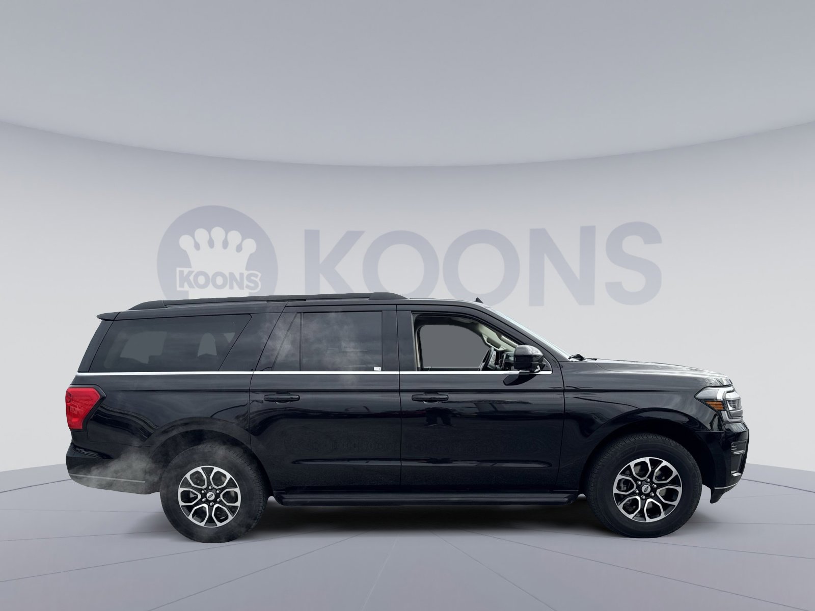 Used 2024 Ford Expedition Max XLT image 8